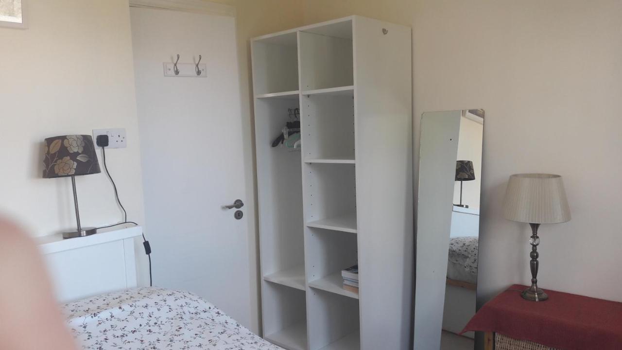 Budget Accommodation - Knocknacarra, กัลเวย์ ภายนอก รูปภาพ