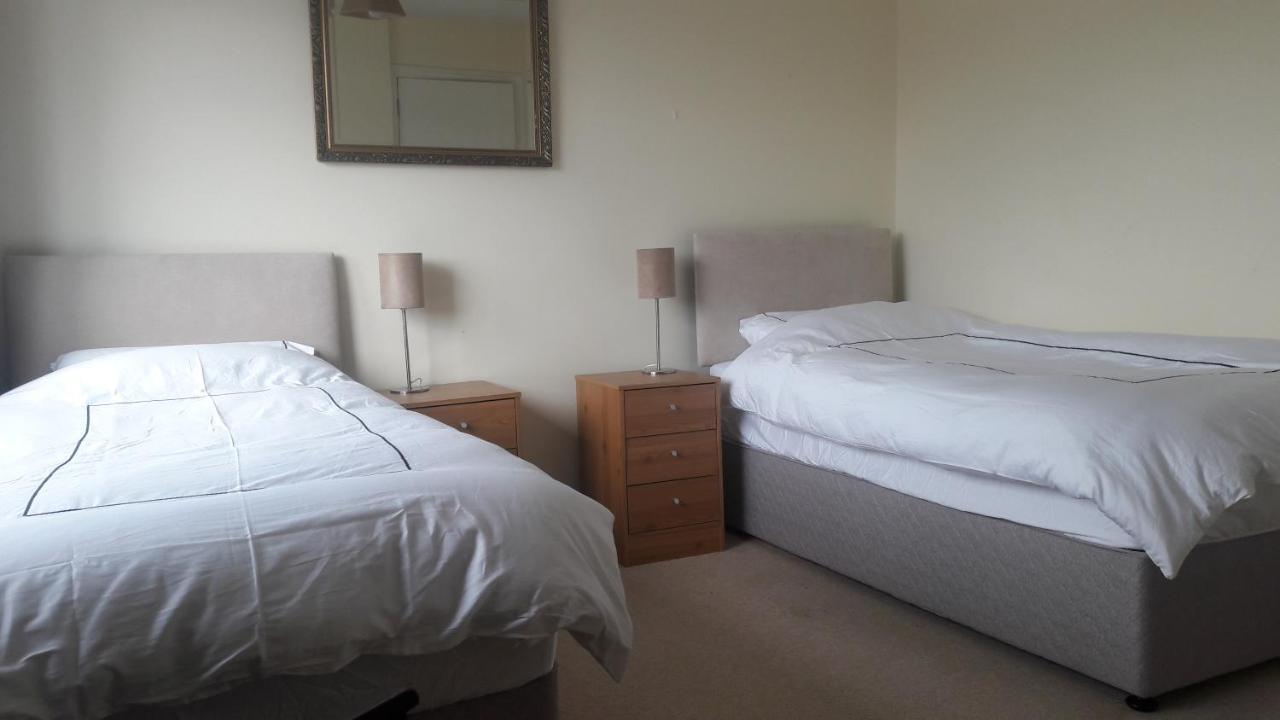 Budget Accommodation - Knocknacarra, กัลเวย์ ภายนอก รูปภาพ
